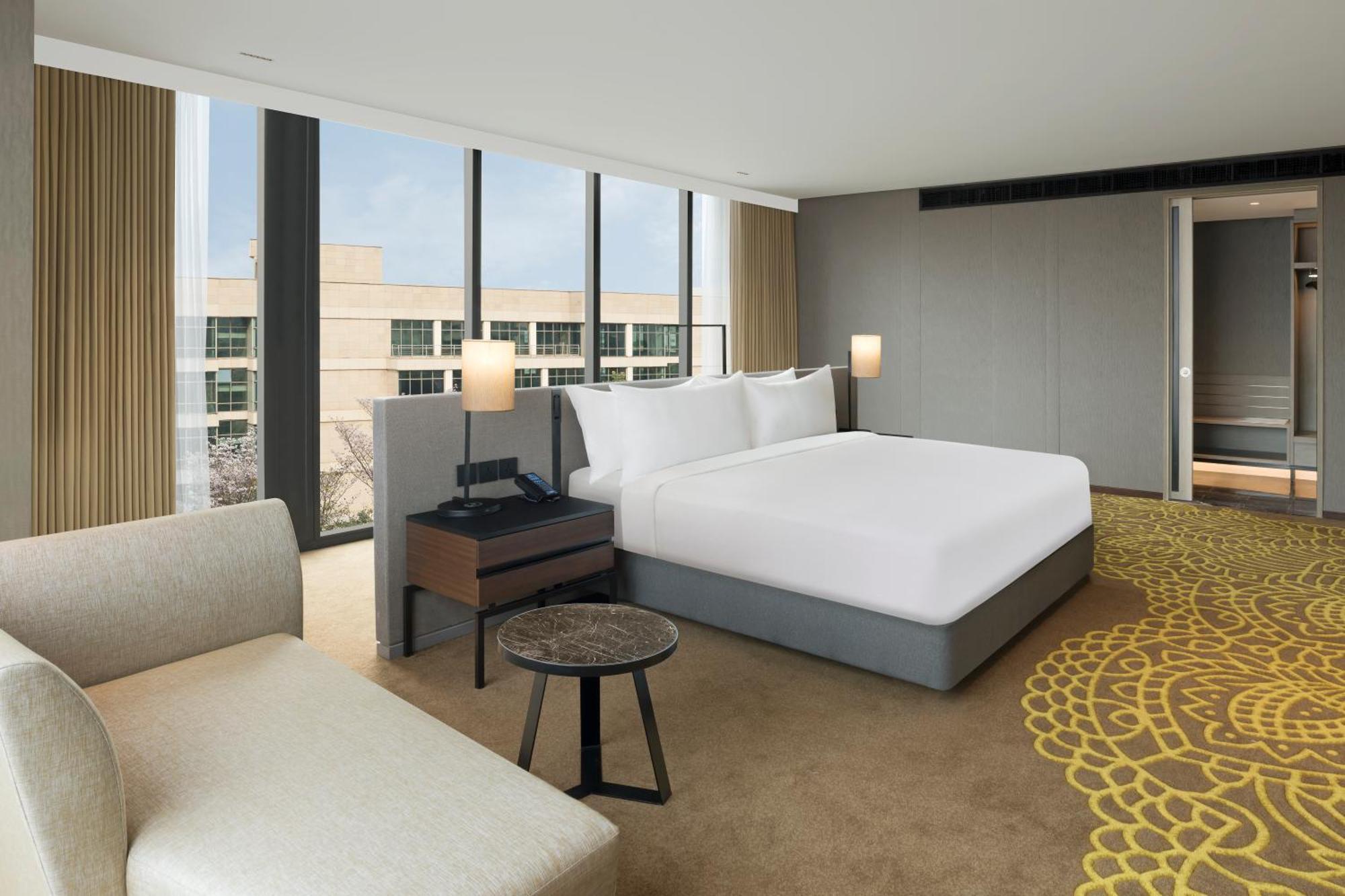 Hilton Bengaluru Embassy Manyata Business Park酒店 外观 照片